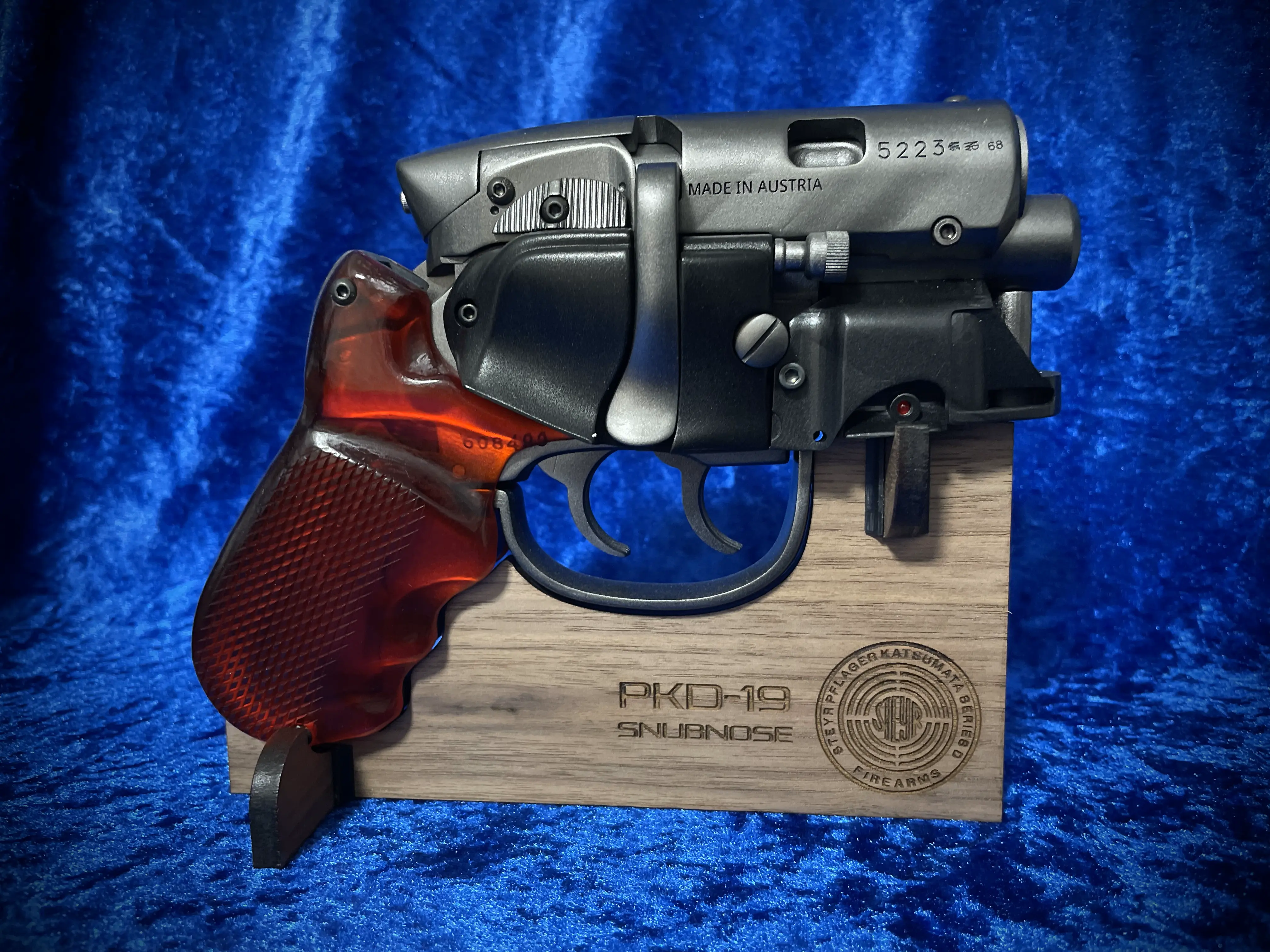 Snub Nosed Blade Runner Blaster Display Stand